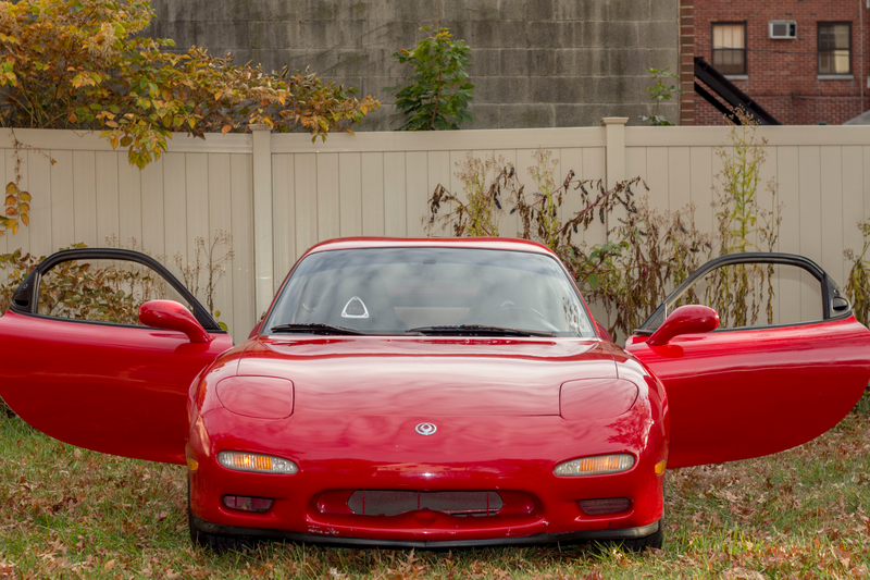 Illustration for article titled Five Reasons Why You Need To Buy An FD Mazda RX-7 Right Now